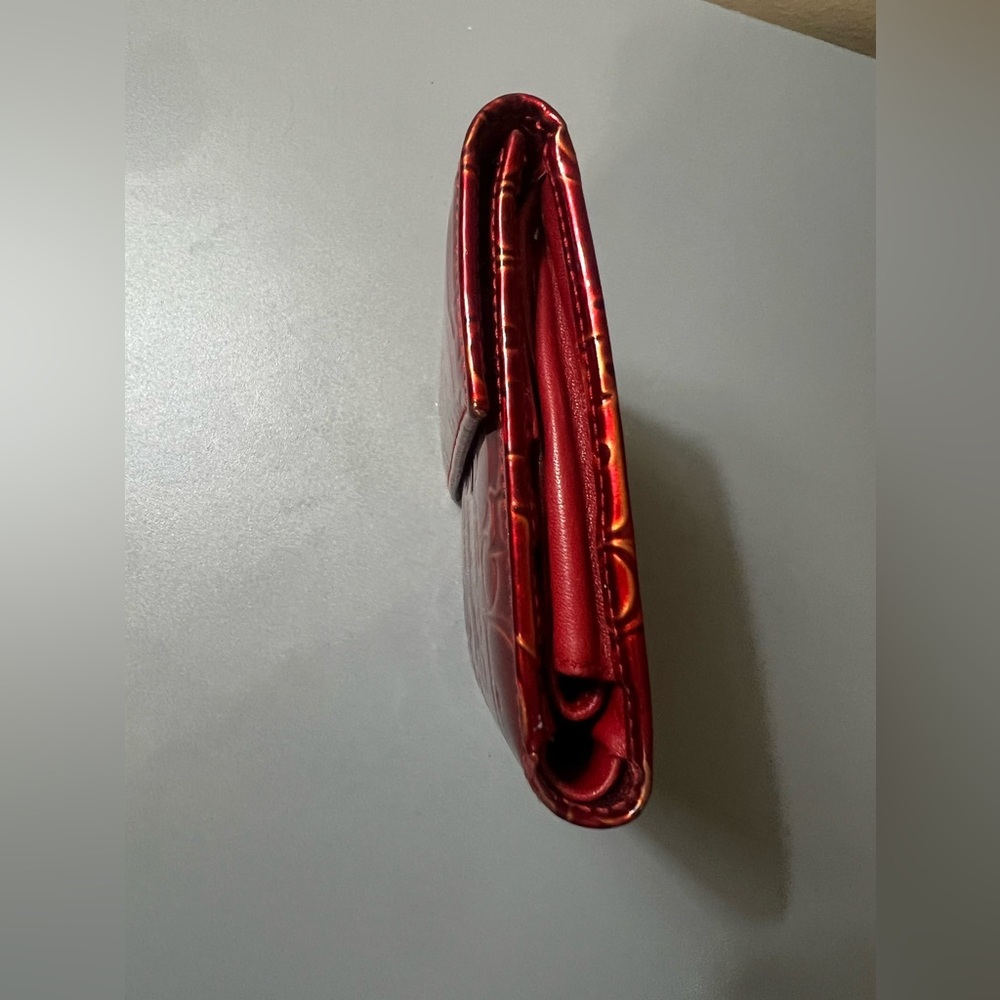 Dior Red Embossed Wallet - Picture 3 of 16